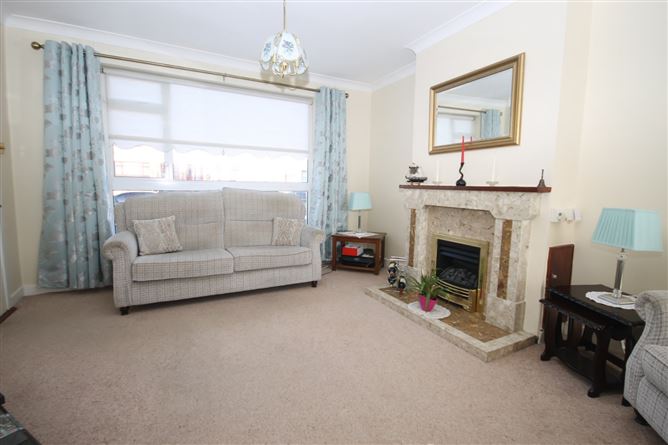 253 Glenview Park, Tallaght, Dublin 24