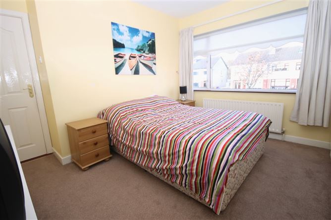 253 Glenview Park, Tallaght, Dublin 24