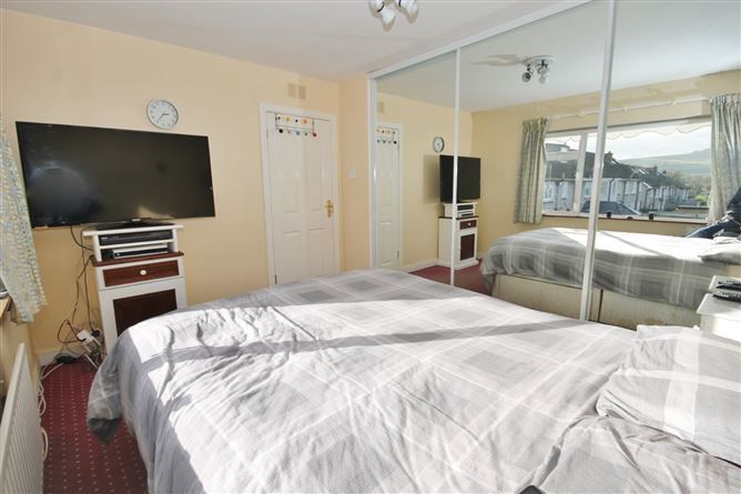 253 Glenview Park, Tallaght, Dublin 24