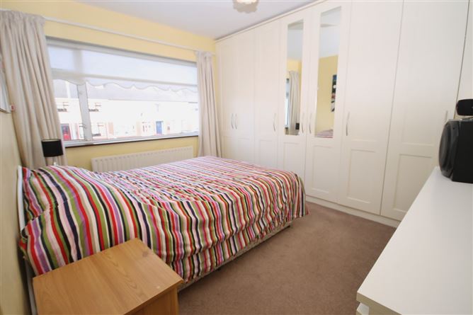 253 Glenview Park, Tallaght, Dublin 24