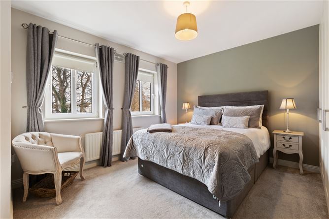 67 Ely Woods , Rathfarnham,   Dublin 16