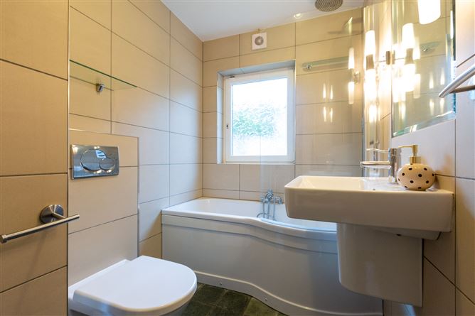 11A Baggot Lane, Ballsbridge, Dublin 4