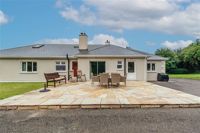 Suantrai, Lewistown, Naas, Co. Kildare