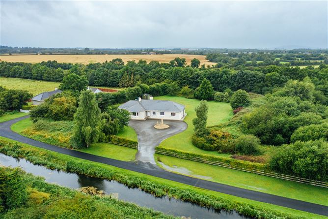 Suantrai, Lewistown, Naas, Co. Kildare