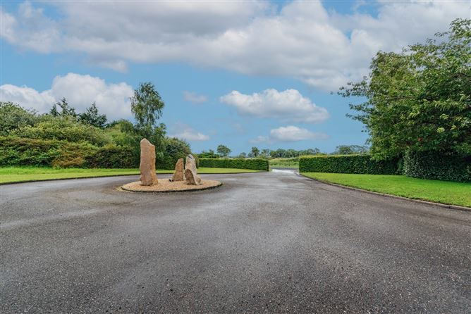 Suantrai, Lewistown, Naas, Co. Kildare