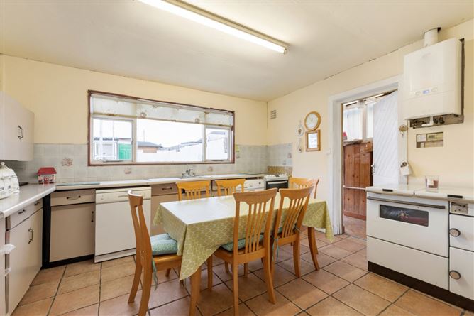75 O'Connell Gardens, Sandymount, Dublin 4