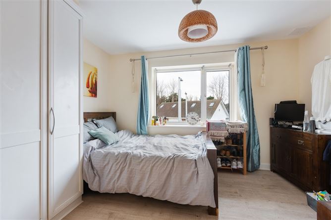 27 Carmichael Hall, Windy Arbour, Dundrum, Dublin 14