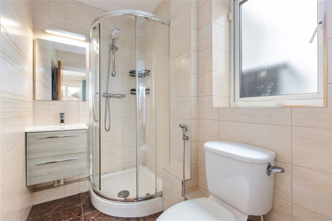 27 Carmichael Hall, Windy Arbour, Dundrum, Dublin 14