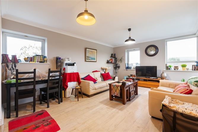 27 Carmichael Hall, Windy Arbour, Dundrum, Dublin 14