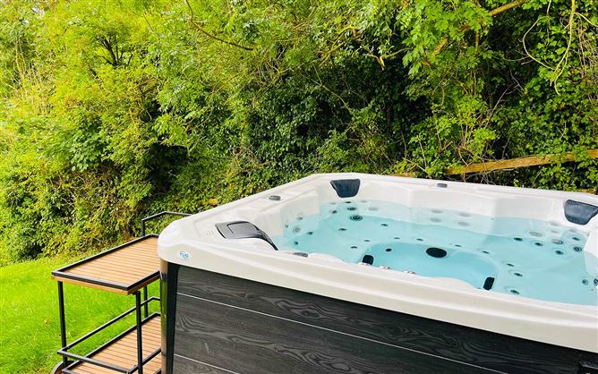 CLIFF River Lodge,