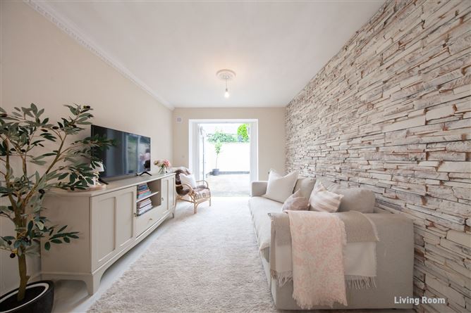6 Cruise's Hill, Naul Village, Naul, Dublin