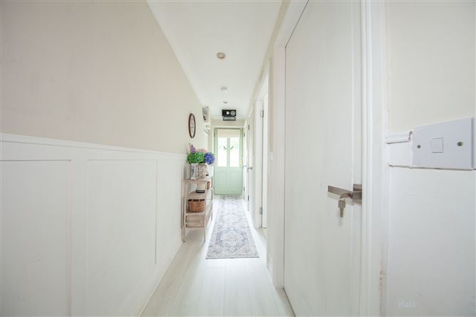 6 Cruise's Hill, Naul Village, Naul, Dublin