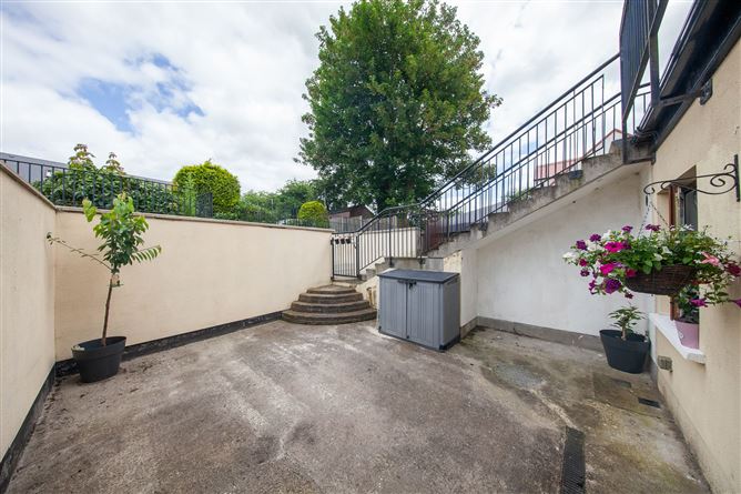 6 Cruise's Hill, Naul Village, Naul, Dublin