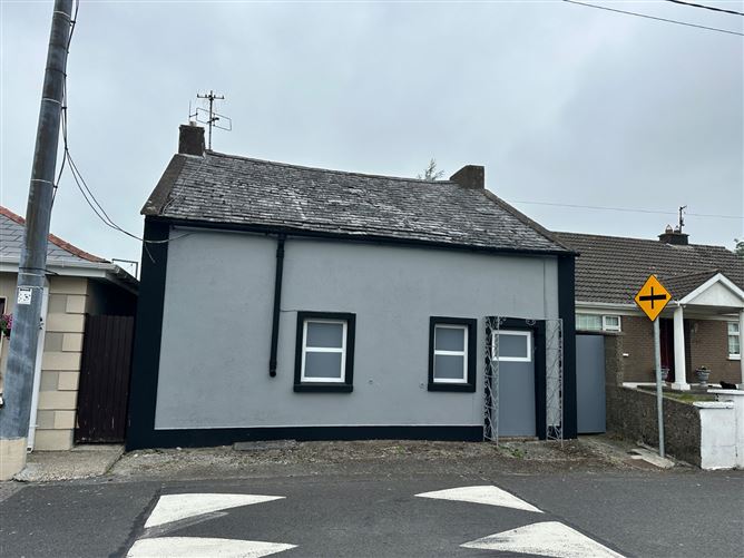 Chapel Street, Mooncoin, Co. Kilkenny
