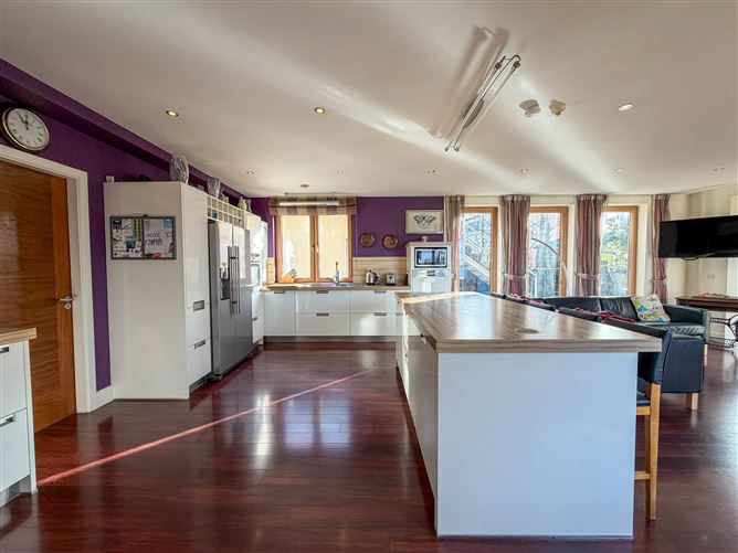 Lower Quays, Cloonmonad, Westport, Mayo