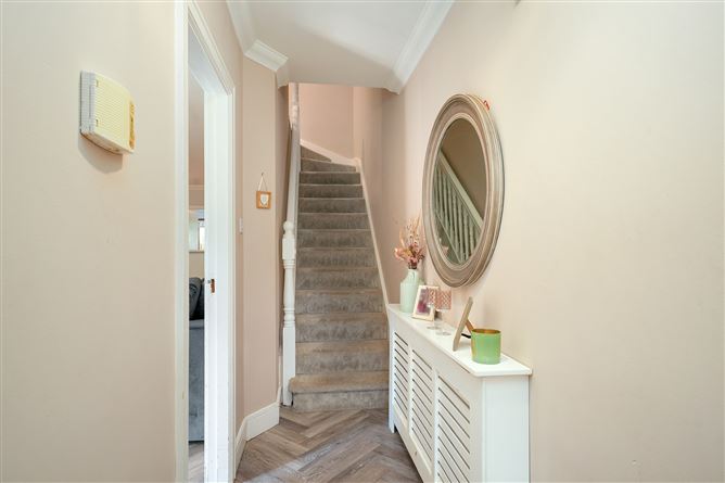 1 Knockmaree, Chapelizod, Dublin 20