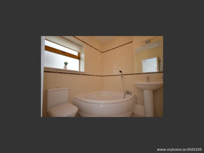13 Broadfield Drive, Rathcoole, Dublin