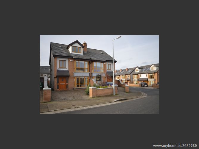 13 Broadfield Drive, Rathcoole, Dublin