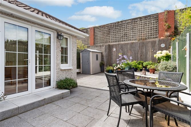 15 Springvale, Edmondstown Road, Rathfarnham, Dublin 16