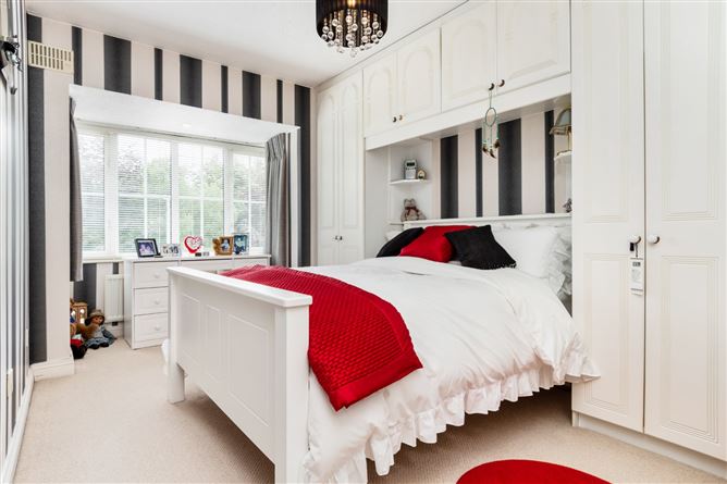 15 Springvale, Edmondstown Road, Rathfarnham, Dublin 16