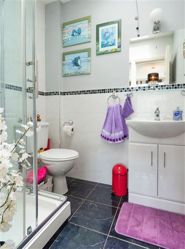 15 Springvale, Edmondstown Road, Rathfarnham, Dublin 16