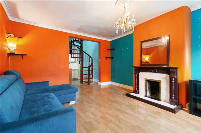 66 The Coombe, Dublin 8