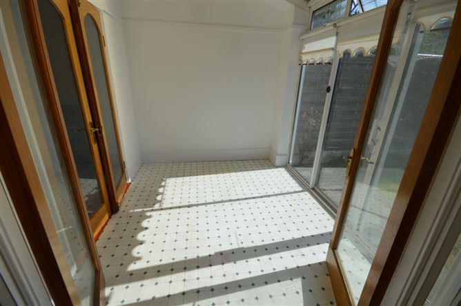 2 Esker Woods Drive, Lucan, Dublin