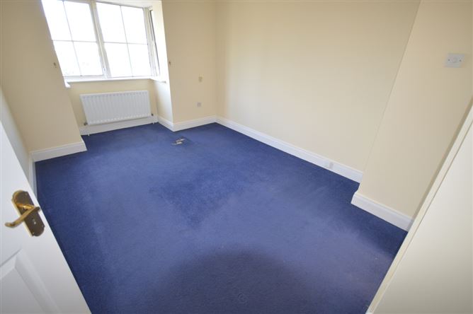 2 Esker Woods Drive, Lucan, Dublin