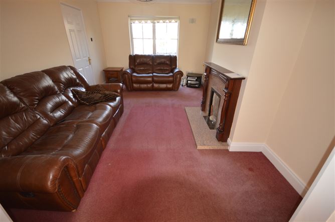 2 Esker Woods Drive, Lucan, Dublin