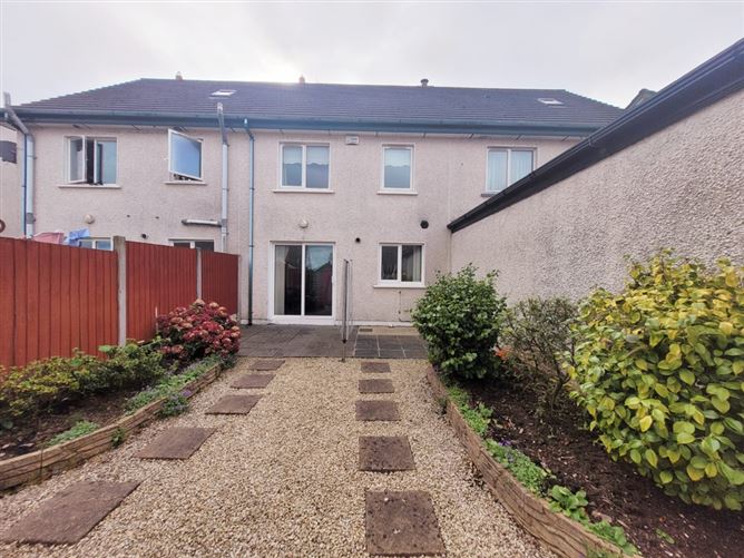 4 Court Lawn East, Manor Farm, Lehenaghmore, Cork