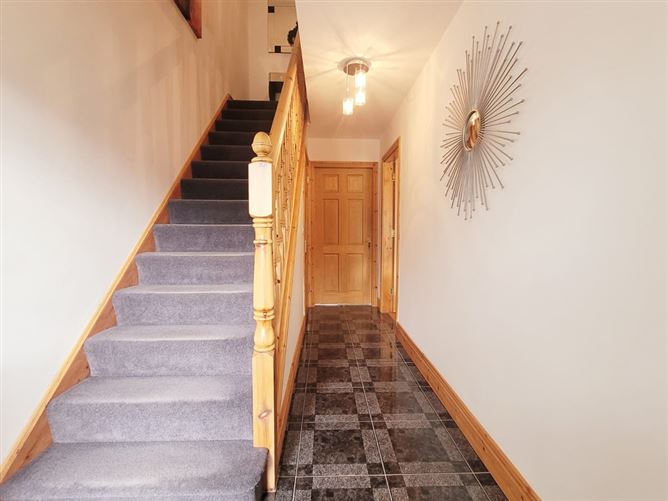 4 Court Lawn East, Manor Farm, Lehenaghmore, Cork