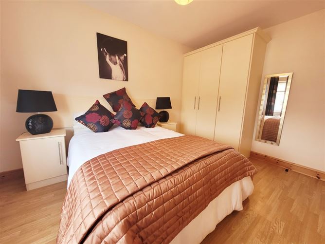 4 Court Lawn East, Manor Farm, Lehenaghmore, Cork