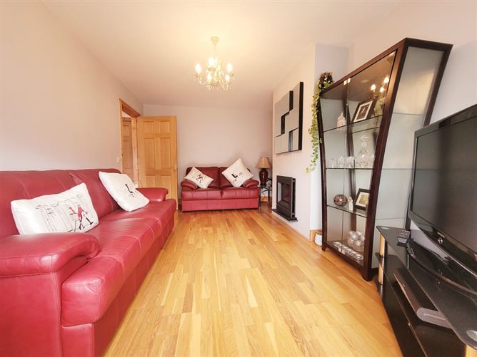 4 Court Lawn East, Manor Farm, Lehenaghmore, Cork