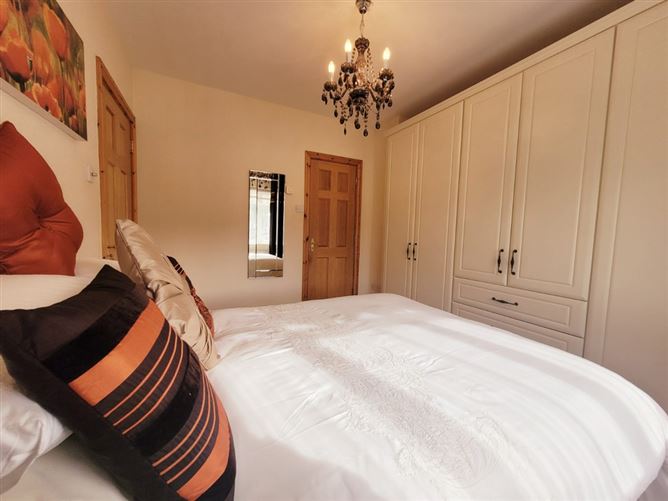 4 Court Lawn East, Manor Farm, Lehenaghmore, Cork