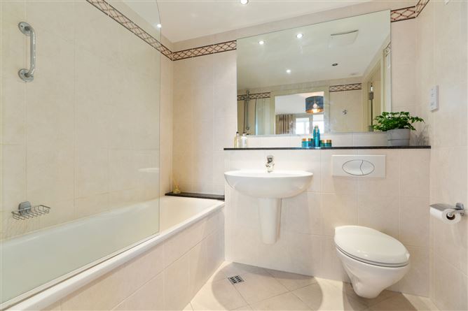 172 The Links, Elm Park, Merrion Road, Dublin 4