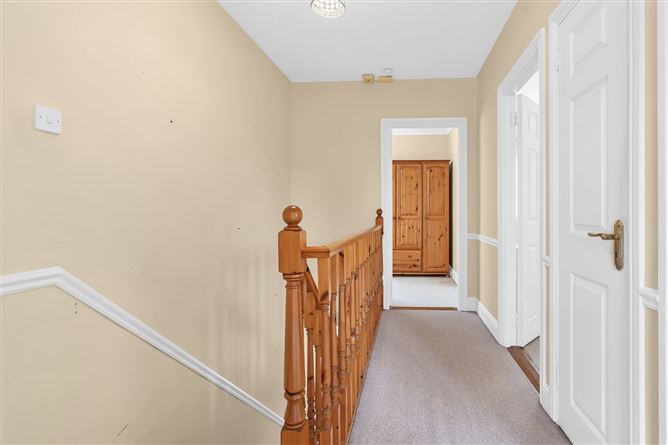 28 Hollywood Park, Naas, Co. Kildare