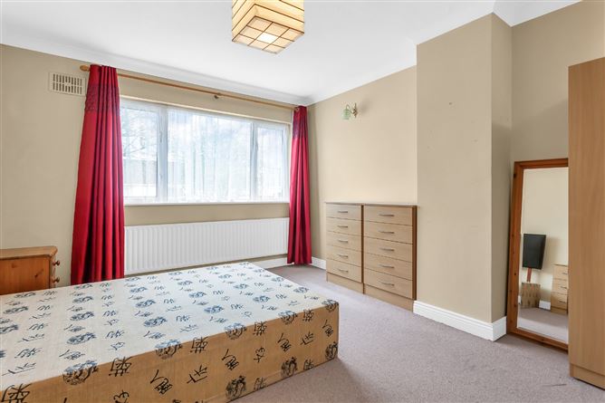 28 Hollywood Park, Naas, Co. Kildare