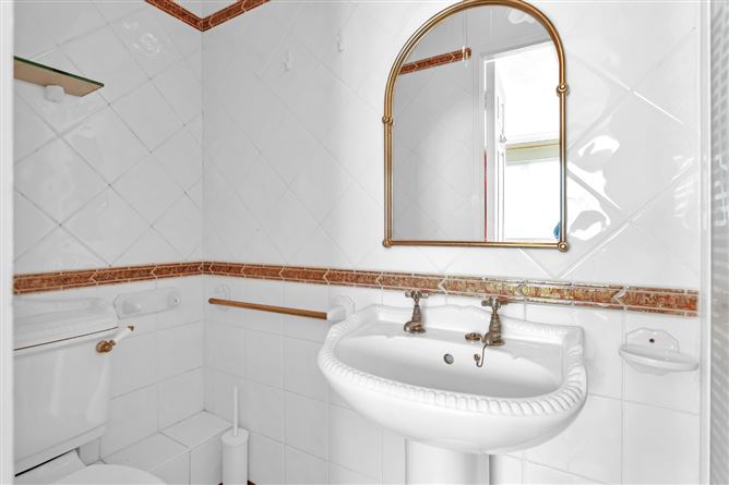 28 Hollywood Park, Naas, Co. Kildare