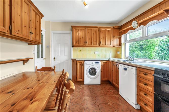 28 Hollywood Park, Naas, Co. Kildare