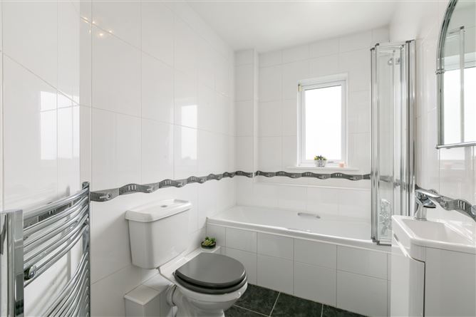 11 Straffan Avenue, Straffan Wood, Maynooth, Co. Kildare