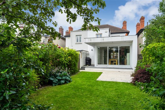 https://photos-a.propertyimages.ie/media/9/8/2/4939289/c5c5ee28-622b-45fb-aa05-50f42dc712c7_l.jpg