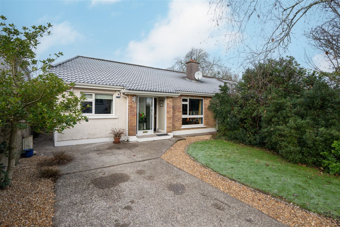 6 Manor Lawn, Thornbury View, Rochestown, Cork