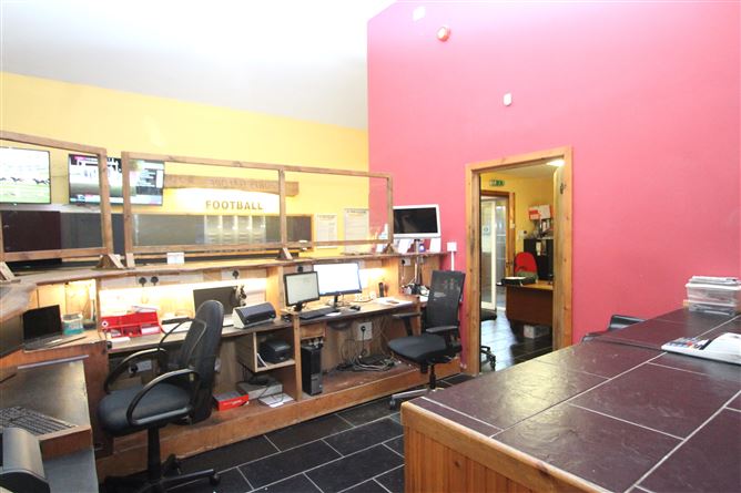 Photo 6 of 10 — 76 Main Street , Ballybay, Monaghan