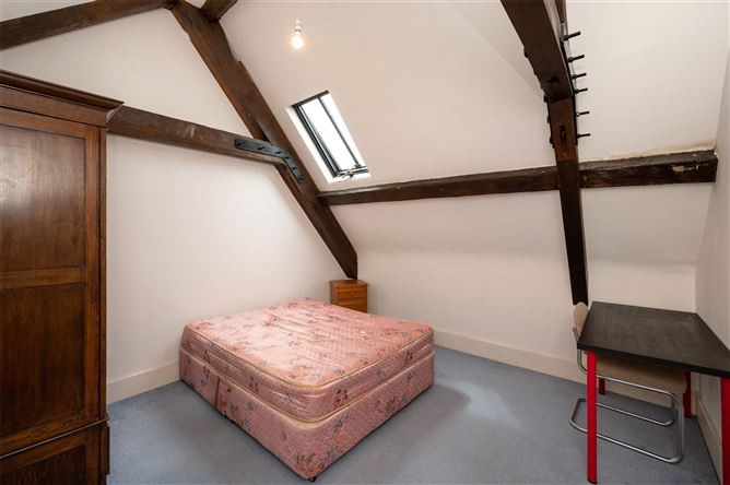 402 Atkins Hall, Lee Road, Cork