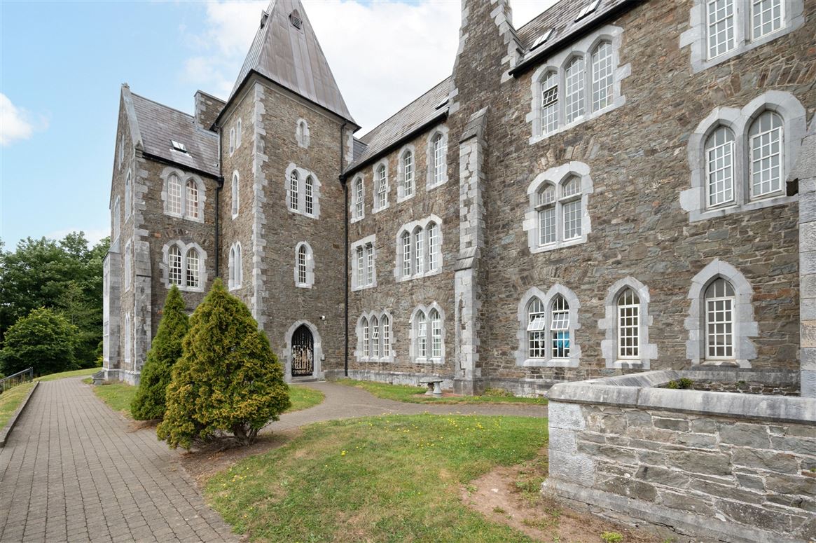 402 Atkins Hall, Lee Road, Cork