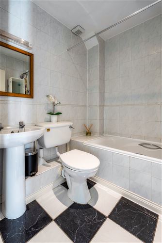 35 West Gate, Christchurch, Dublin 8