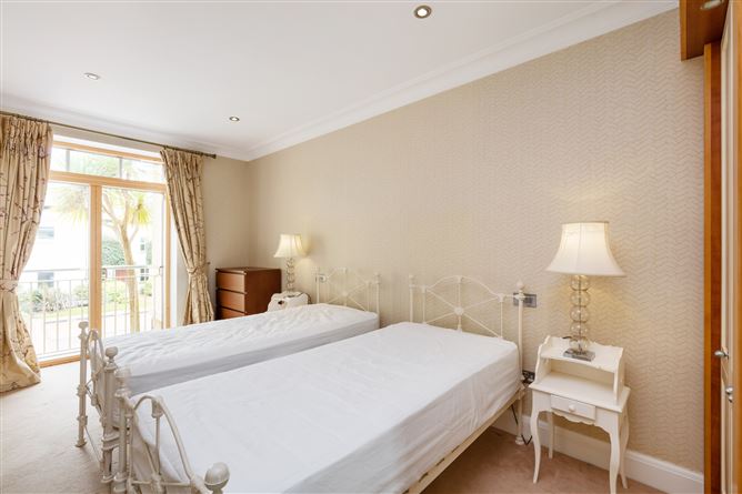 50 Howth Lodge, Howth, Co. Dublin