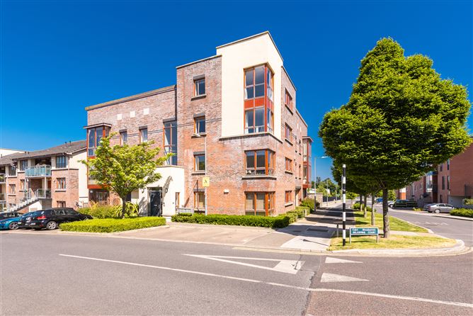 2D Belarmine Court, Stepaside, Dublin 18