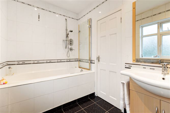 1 Hollywood Park, Goatstown, Dublin 14