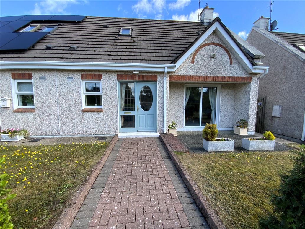 8 Courtown Cove, Courtown, Wexford